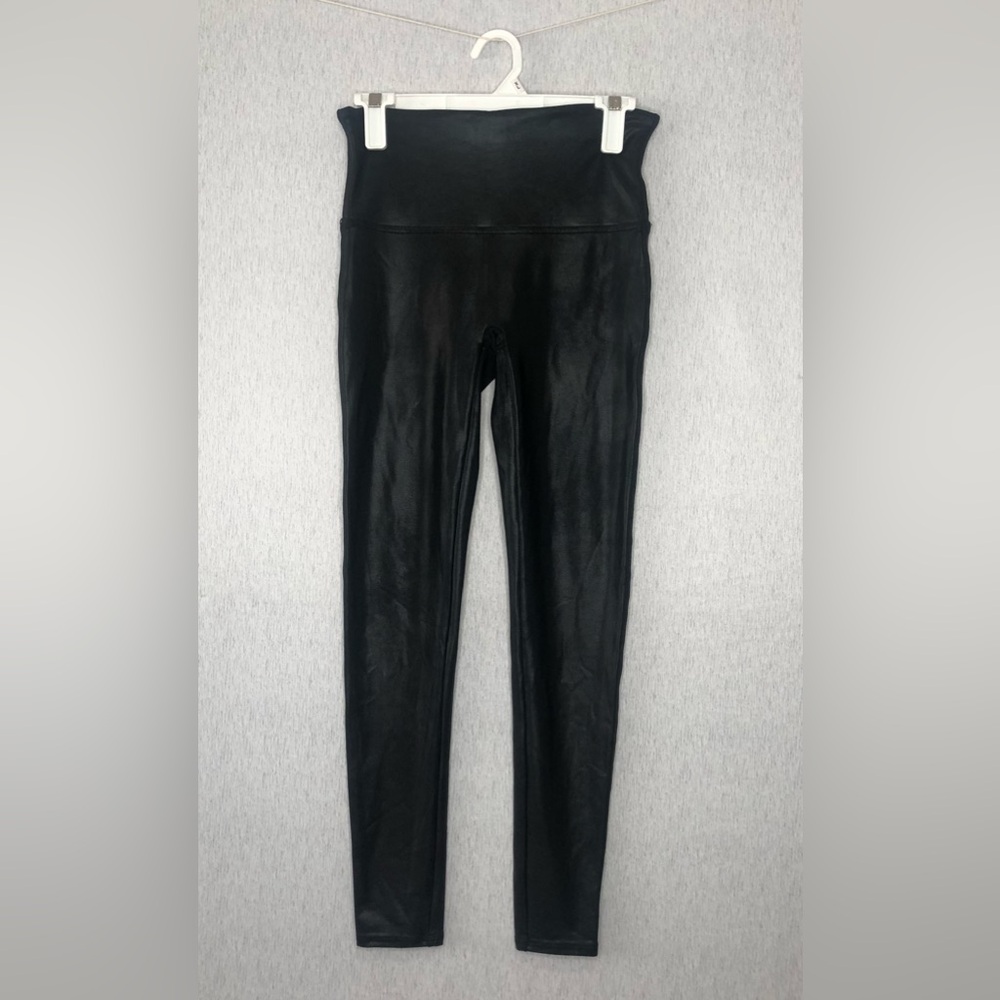 Spanx Women's Faux Leather Leggings L Black Sleek Smoothing Flattering Shapewear